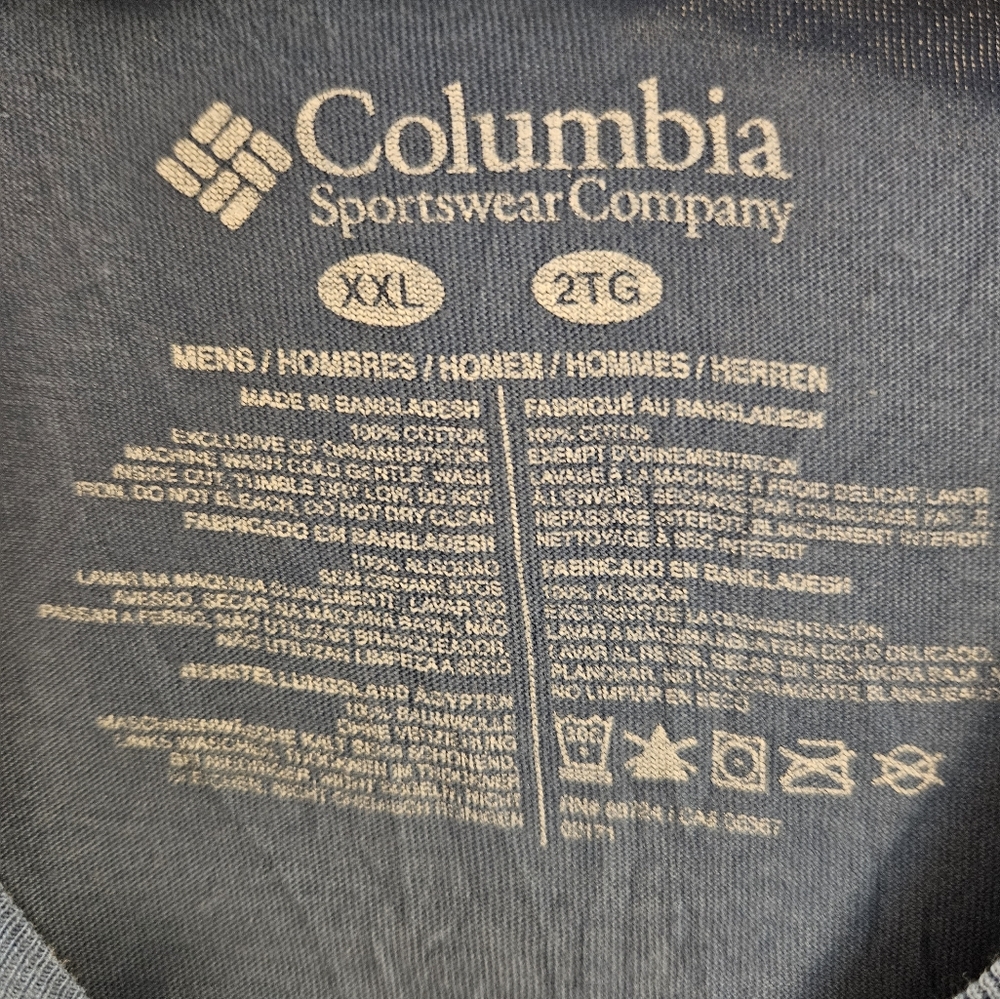 👕 2/$20 Columbia Tshirt - Picture 4 of 5
